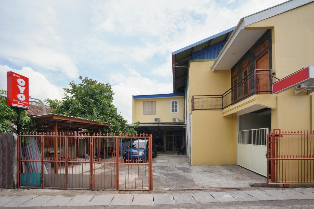 OYO 2656 Az Zahra Residence Syariah Surabaya Bagian luar foto