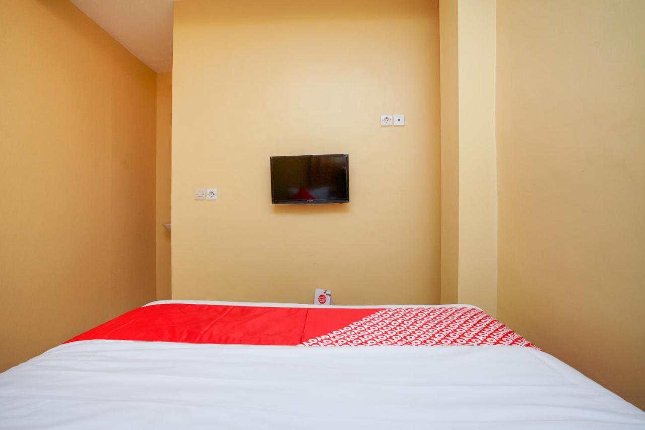 OYO 2656 Az Zahra Residence Syariah Surabaya Bagian luar foto