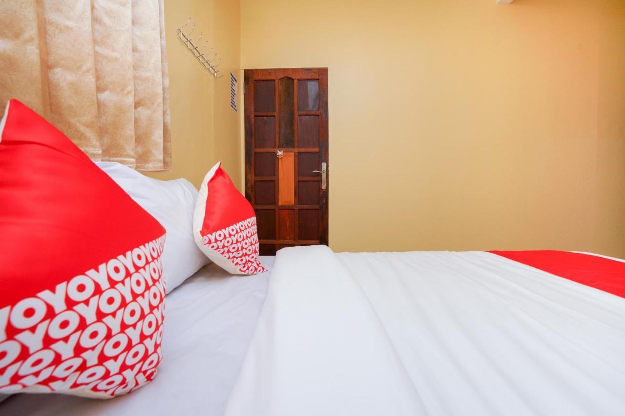 OYO 2656 Az Zahra Residence Syariah Surabaya Bagian luar foto